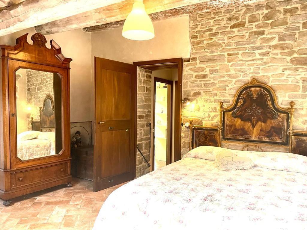 Agriturismo Biologico Castello Della Pieve Mercatello sul Metauro Exterior foto
