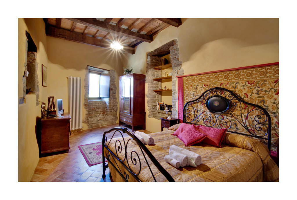 Agriturismo Biologico Castello Della Pieve Mercatello sul Metauro Zimmer foto