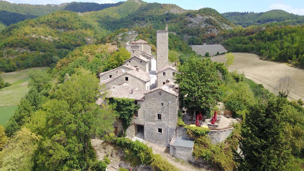 Hotel Agriturismo Biologico Castello Della Pieve Mercatello sul Metauro Exterior foto